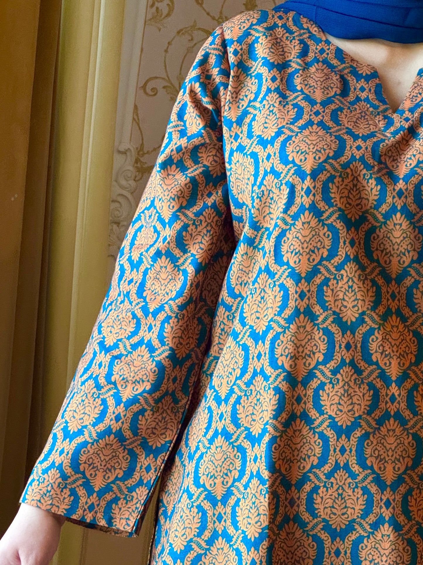 2 Piece Light Khaddar Suit-Printed (Pret)