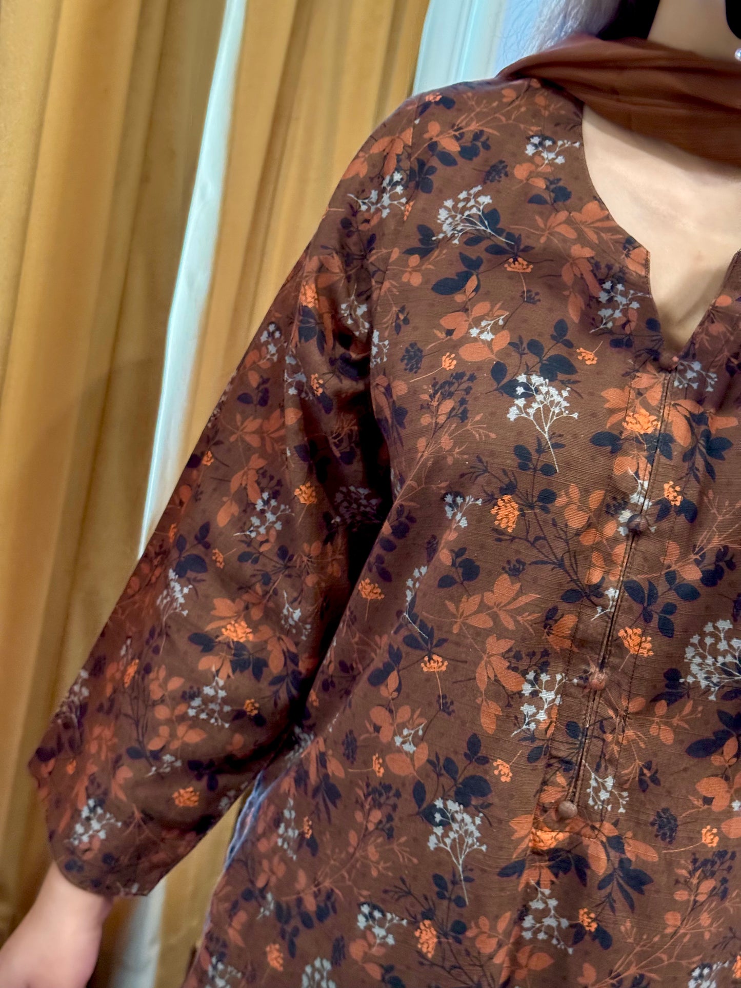 2 Piece Light Khaddar Suit-Printed (Pret)