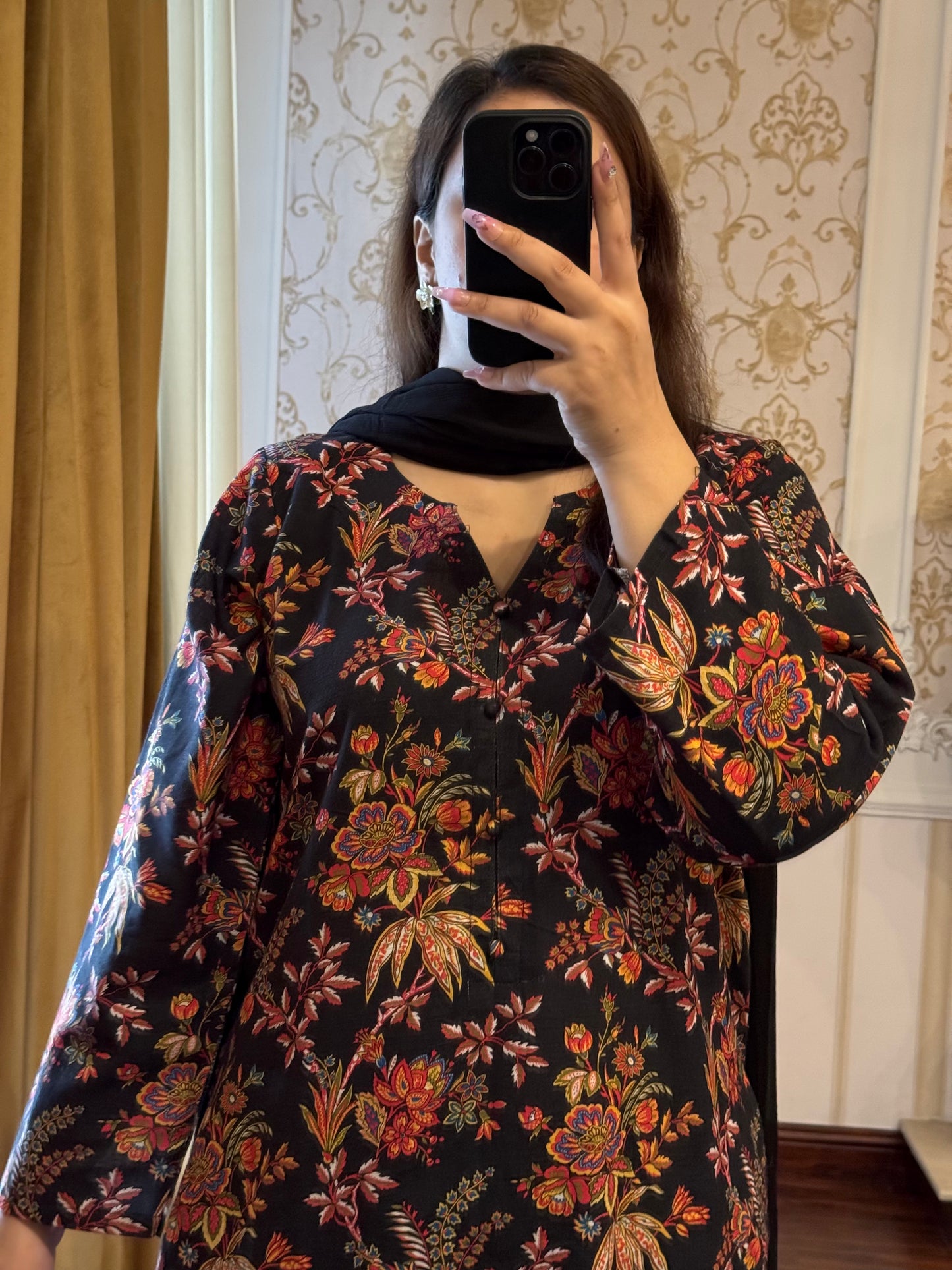 2 Piece Light Khaddar Suit-Printed (Pret)