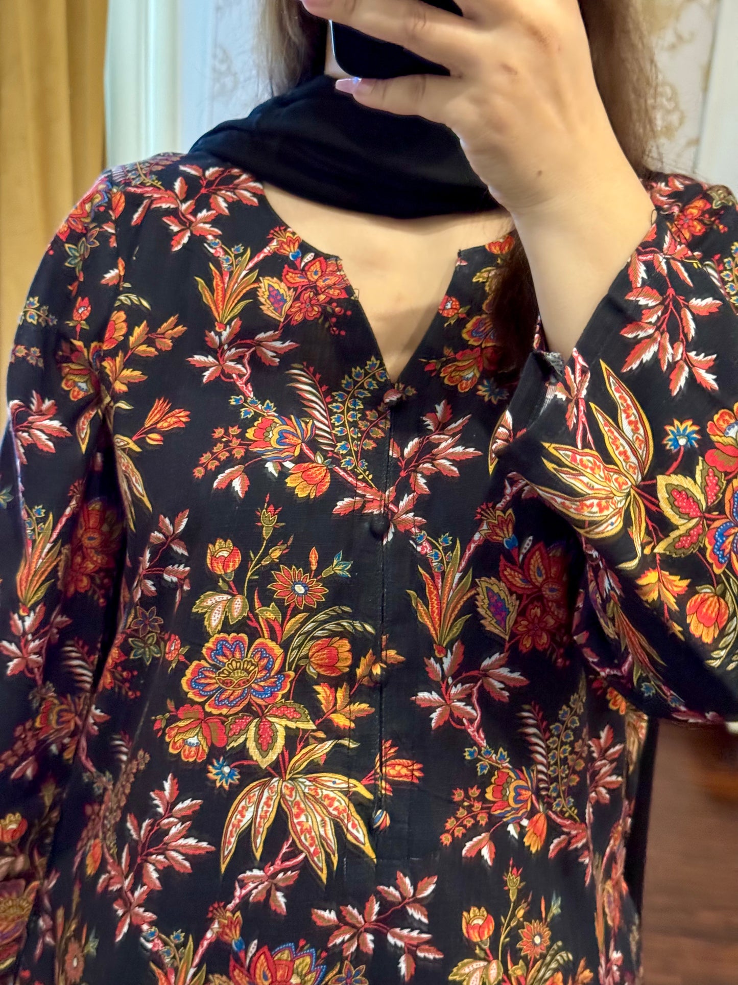 2 Piece Light Khaddar Suit-Printed (Pret)