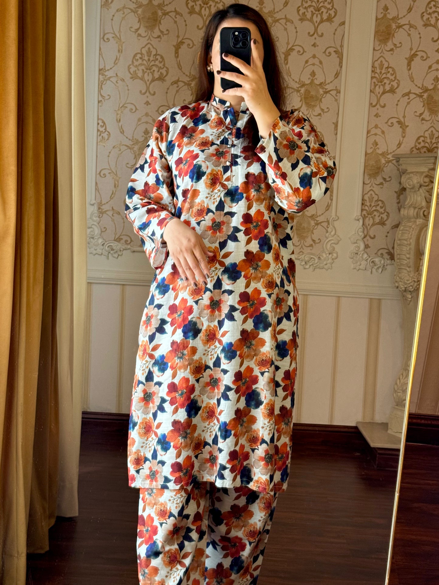 2 Piece Light Khaddar Suit-Printed (Pret)