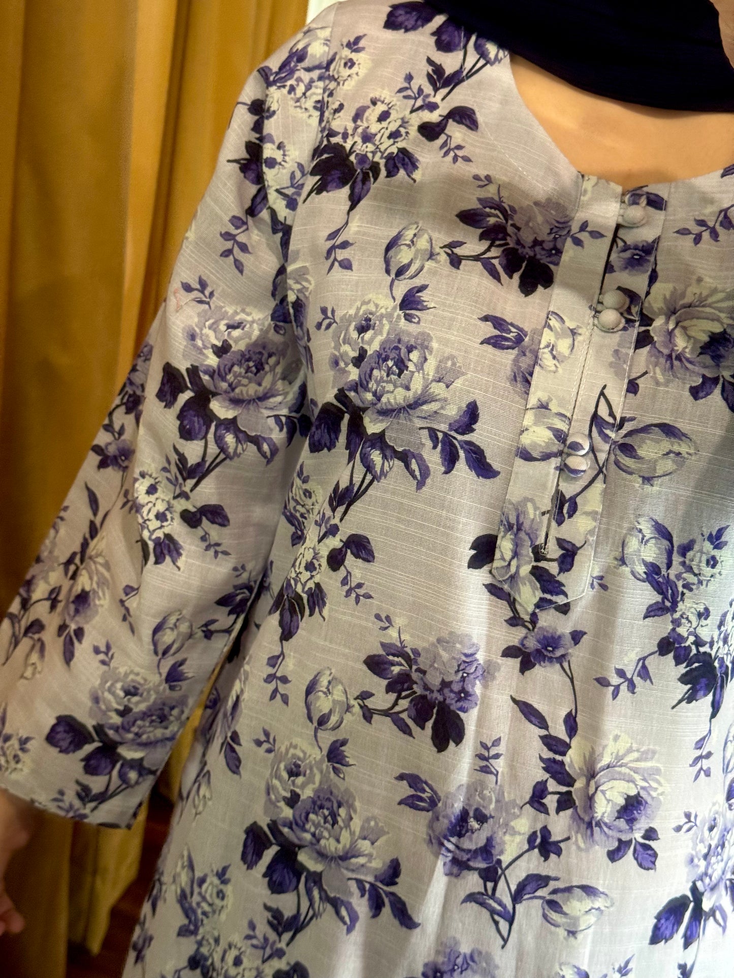 2 Piece Light Khaddar Suit-Printed (Pret)